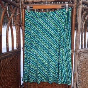 🍀3/15 Vibrant Patterned Skirt